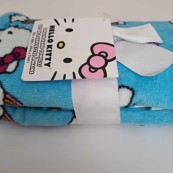 Sanrio Hello Kitty pattern set of 2 hand towels 100% Cotton NWT - Picture 4 of 11